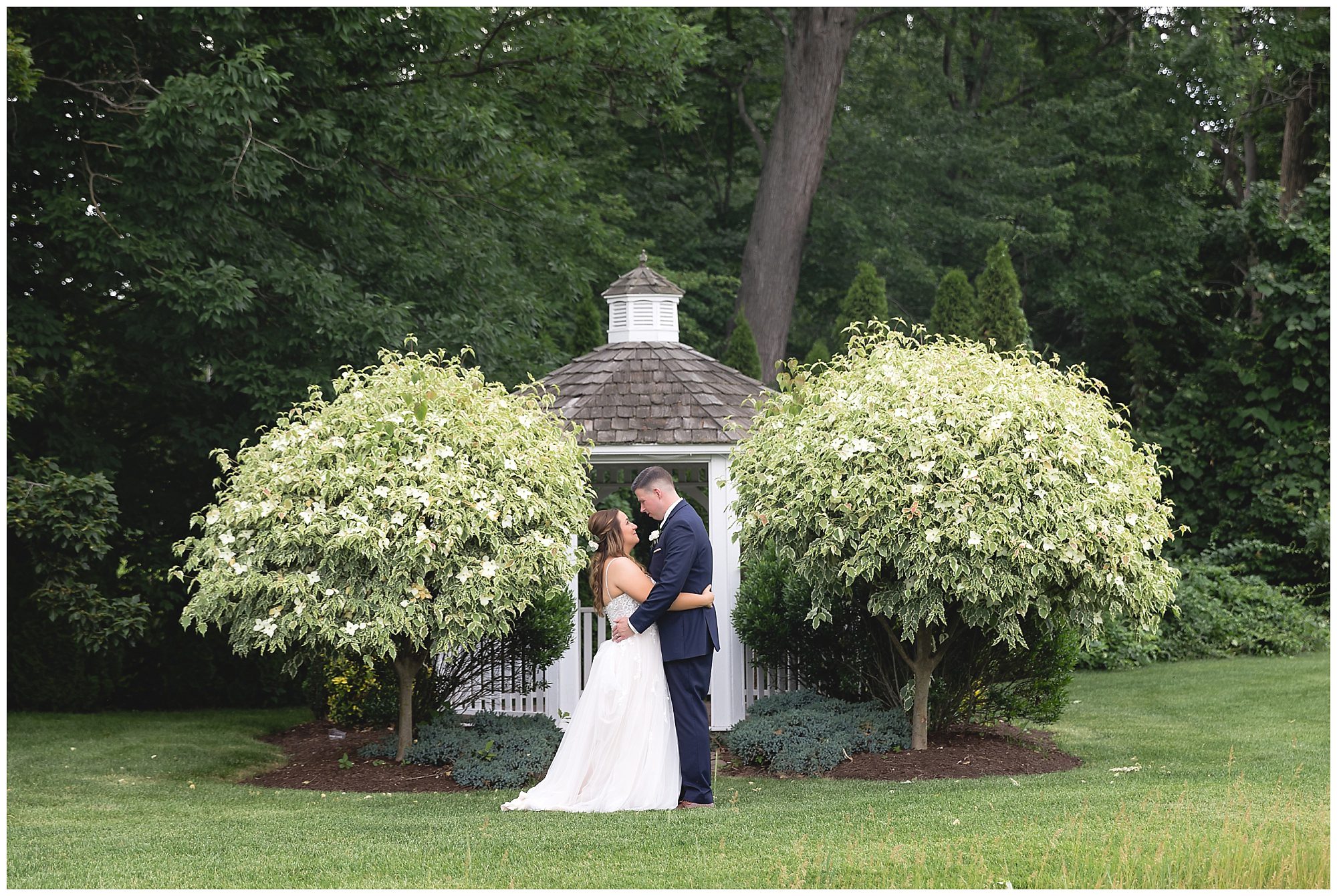 maneeley's wedding bride and groom