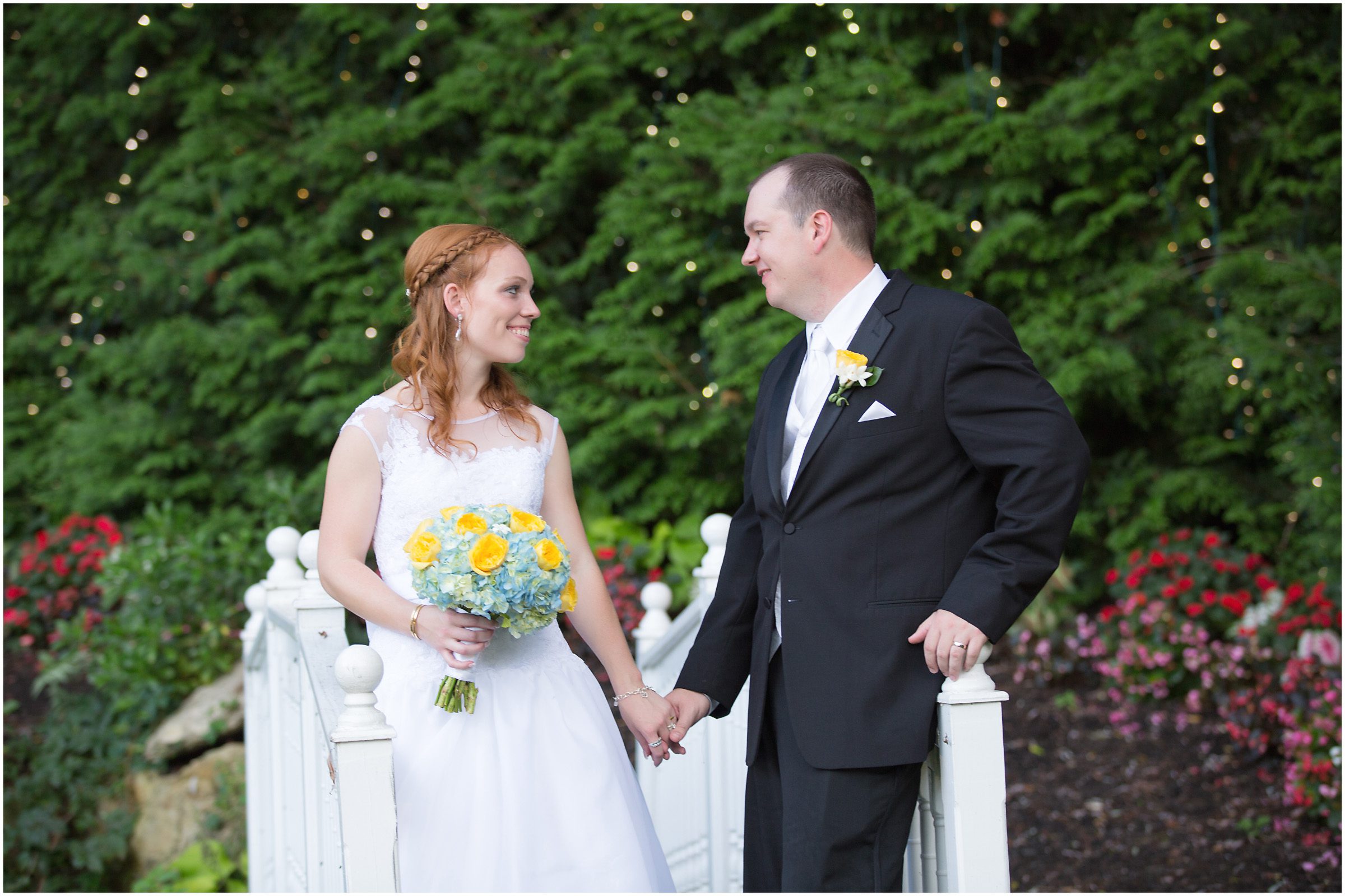 bride and groom twinkle lights woodwinds