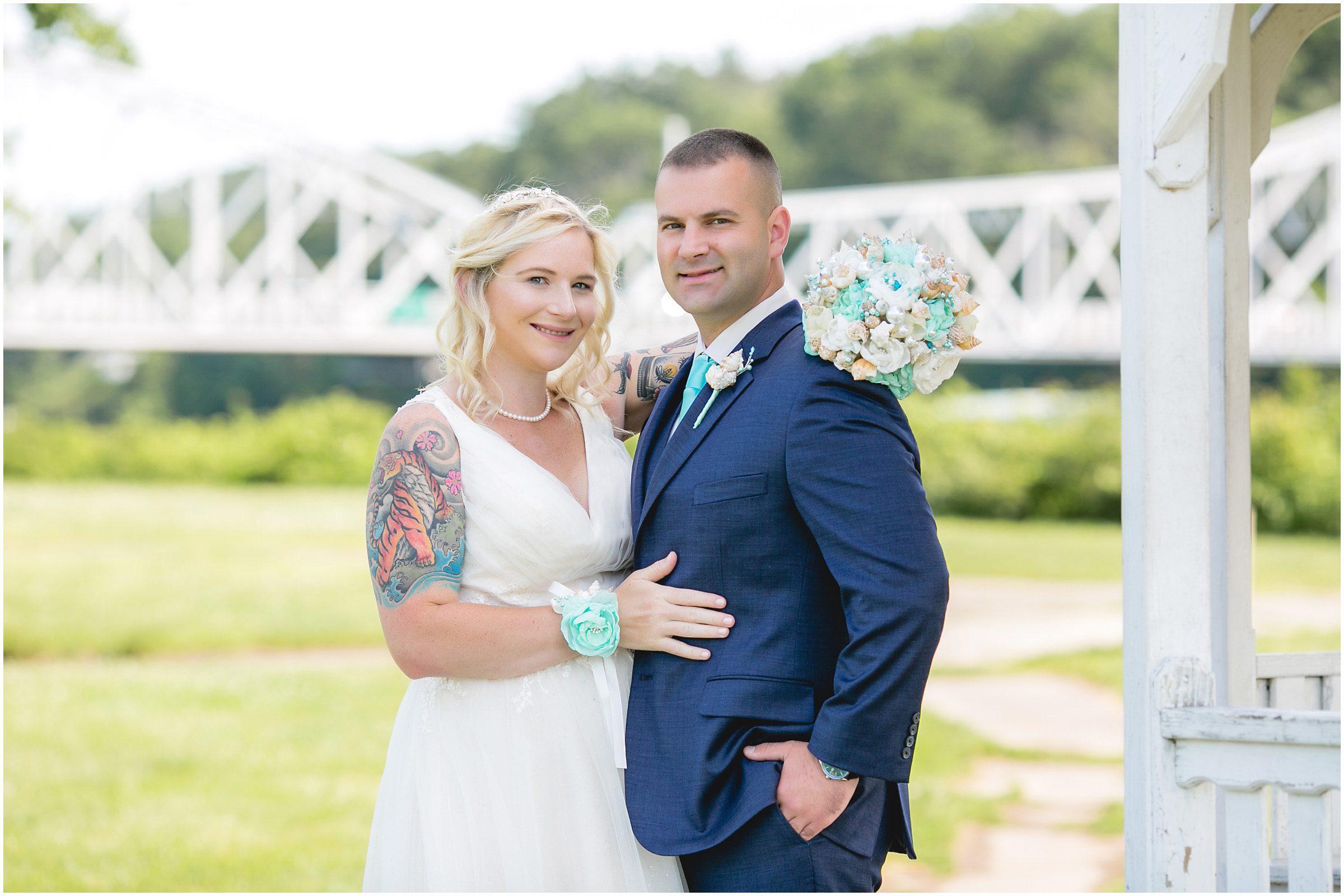 bride and groom riverhouse at goodspeed