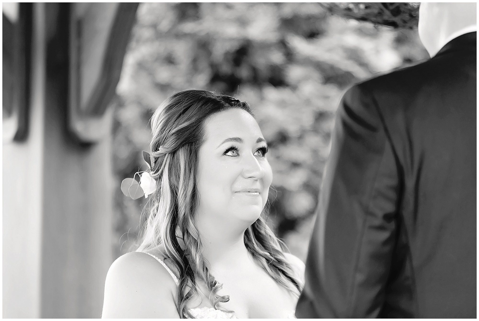 outside wedding ceremony