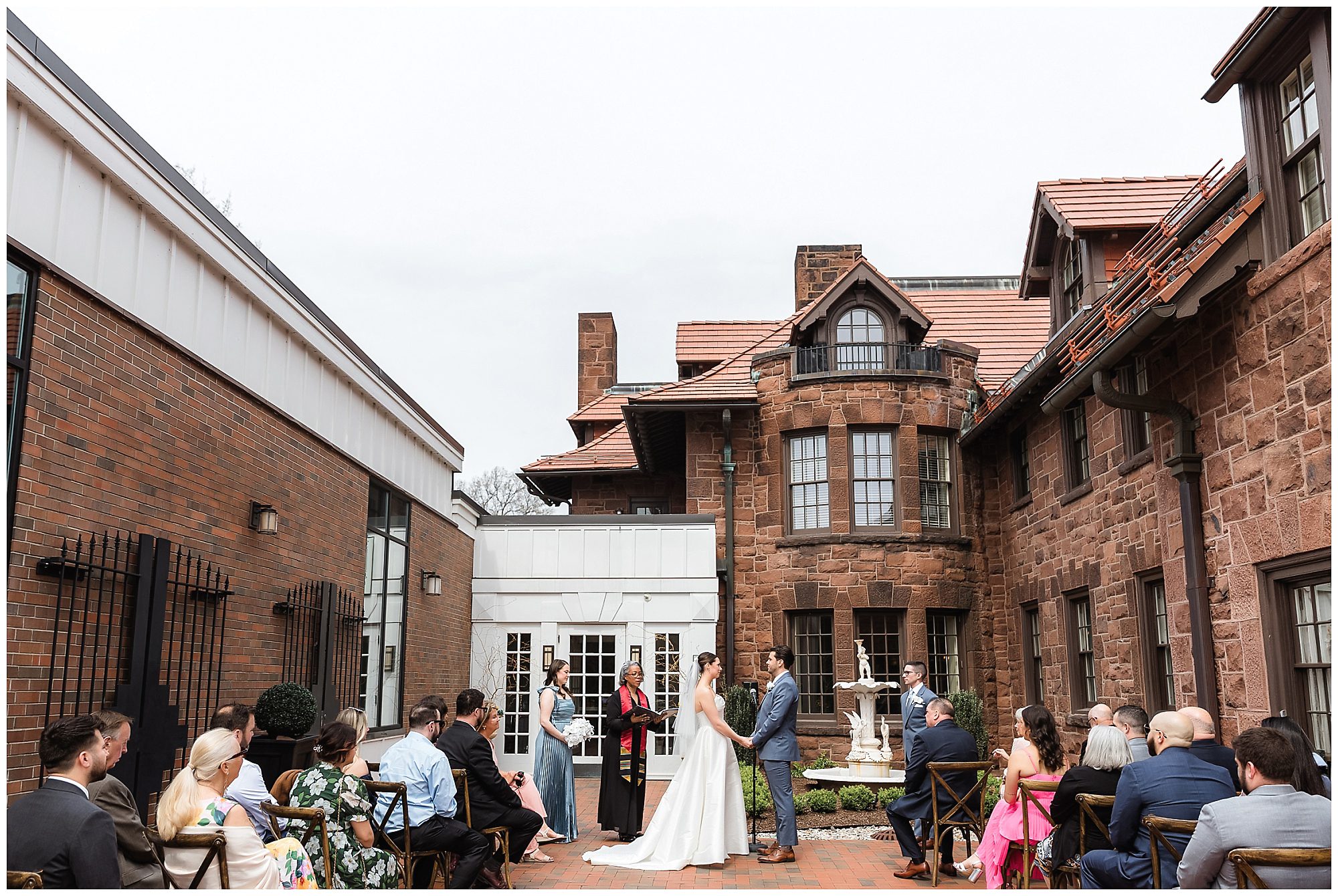 metro bis intimate wedding ceremony