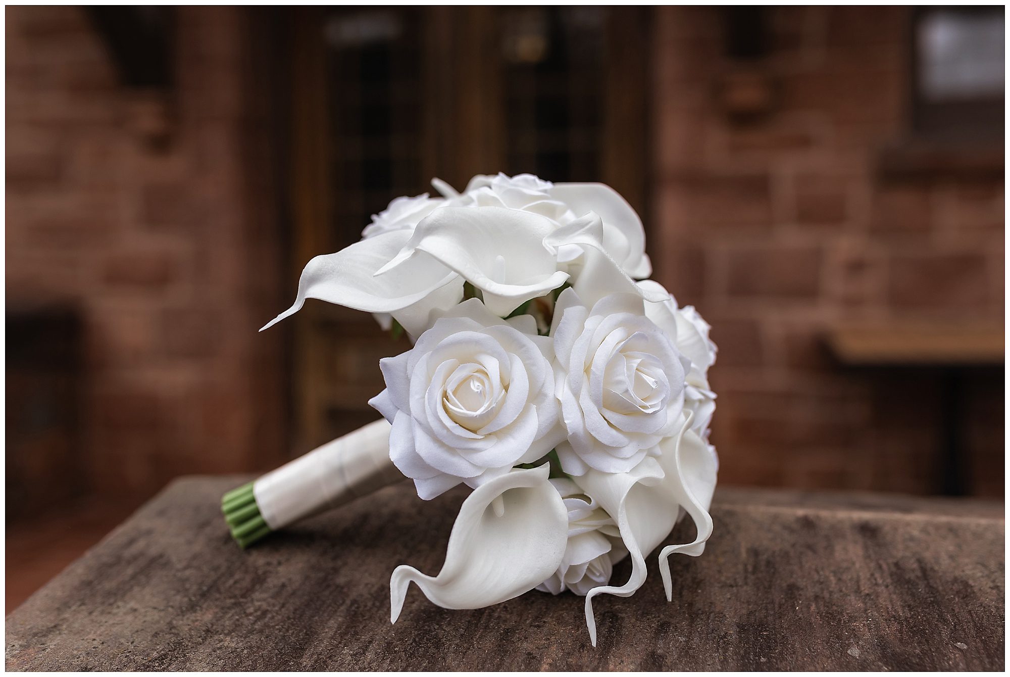 metro bis intimate wedding bouquet