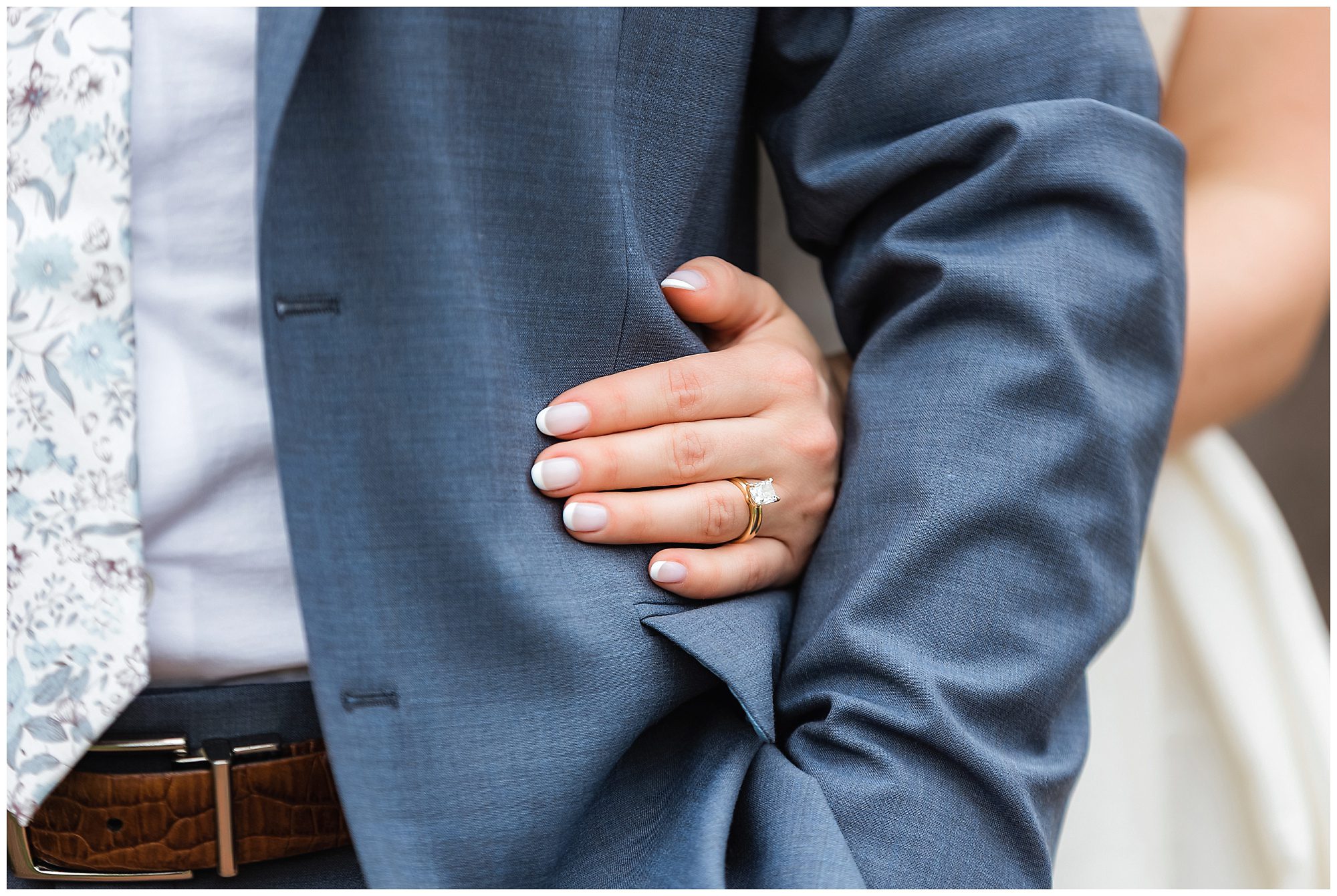 metro bis intimate wedding portraits