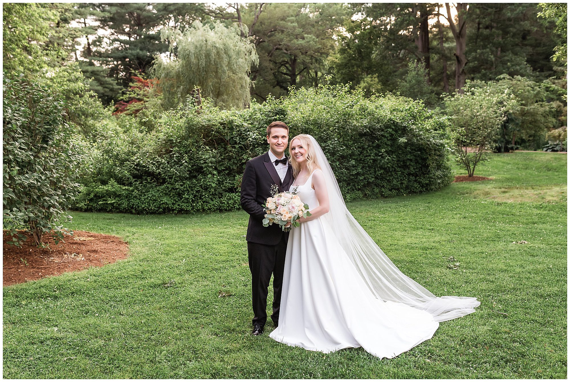 Intimate Wickham Park Wedding Portraits