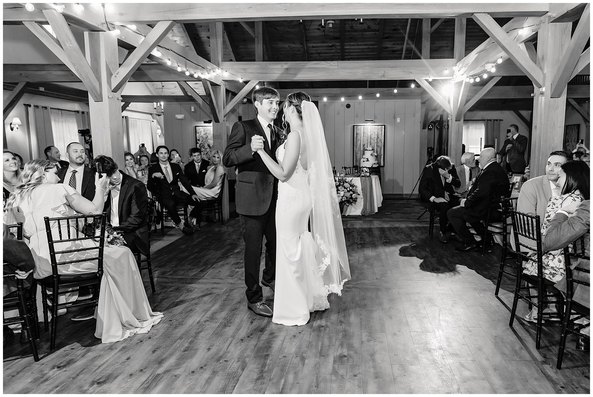 Barn at Wight Farm ceremony first dance