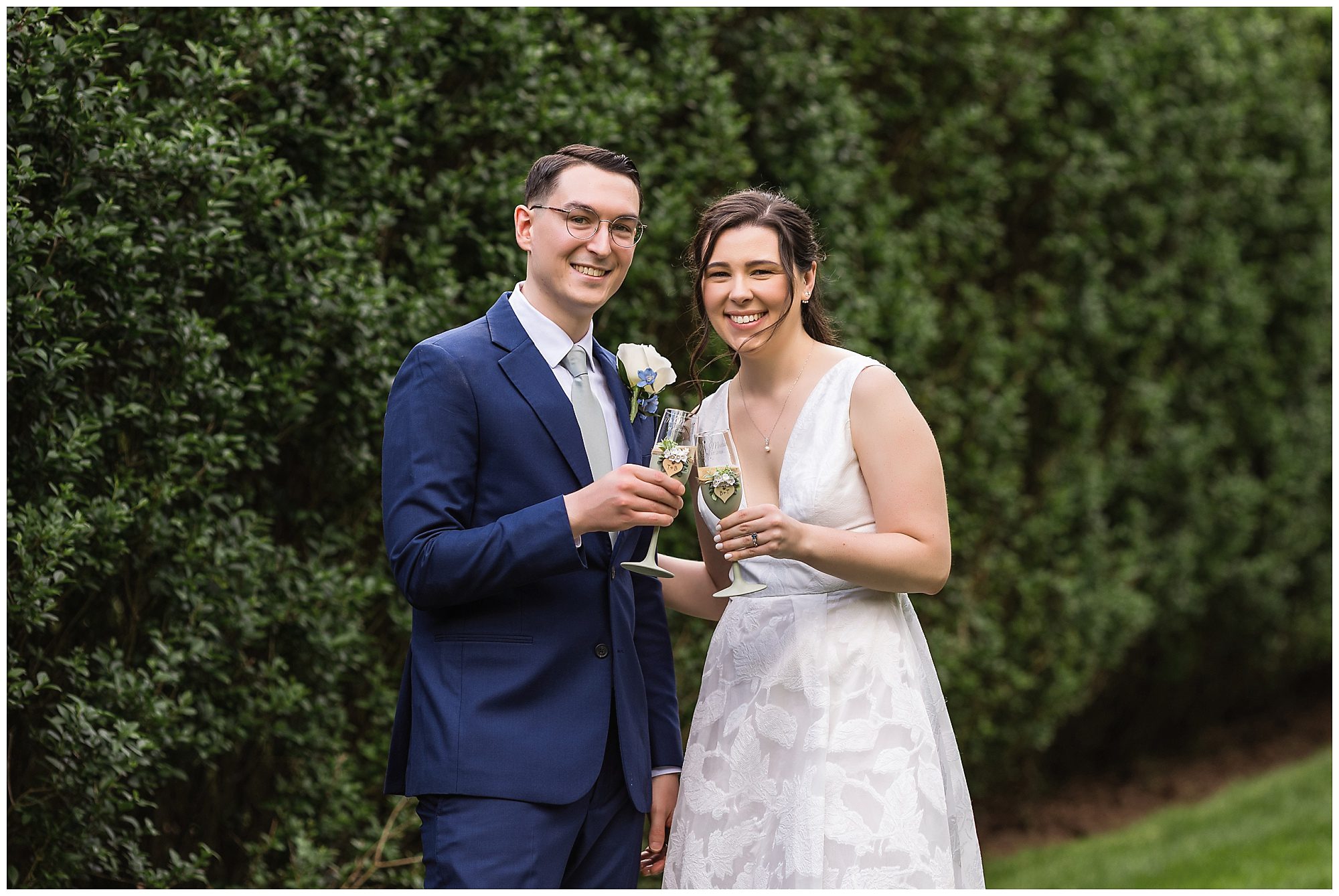 Wickham Park elopement champagne