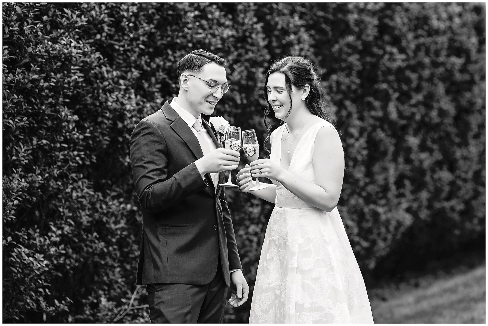 Wickham Park elopement champagne toast