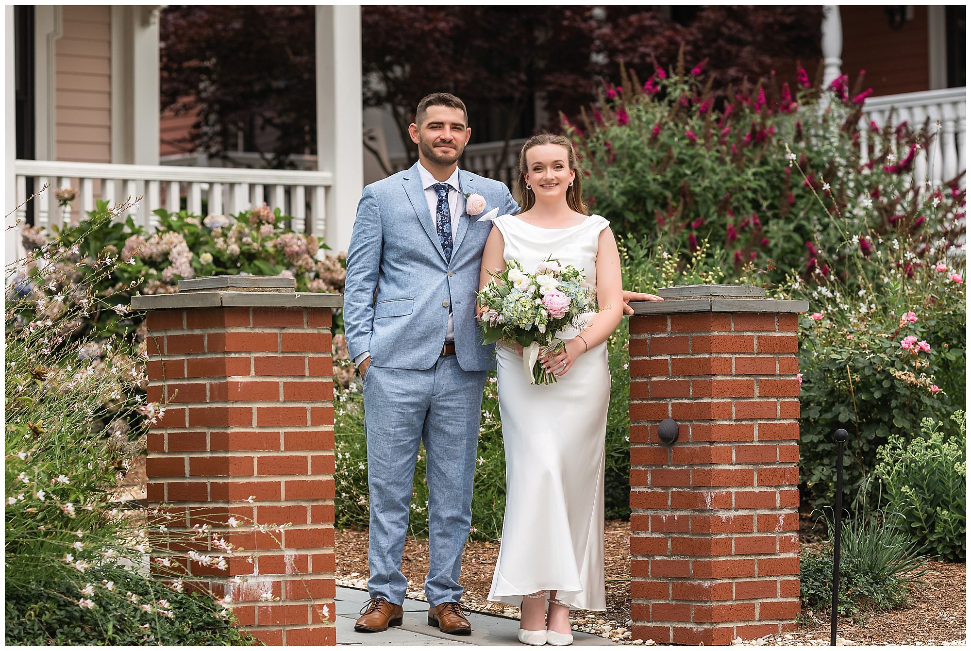 Historic Old Saybrook Colonial wedding portraits